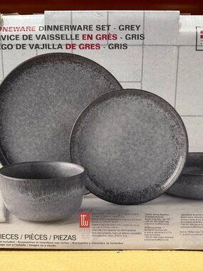 New Denmark 16-Piece Kamilah Dinnerware Set